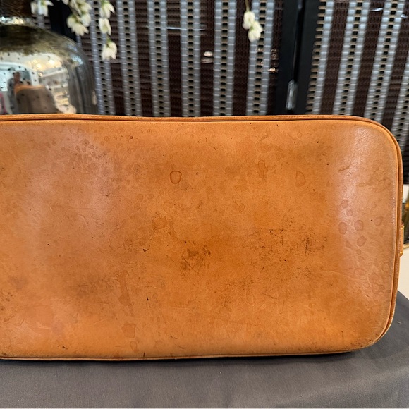 AUTHENTIC LOUIS VUITTON ALMA BAG
💕LOVE IT OR LEAVE IT💕JEBWA MYSTERY GAME - Picture 3 of 11